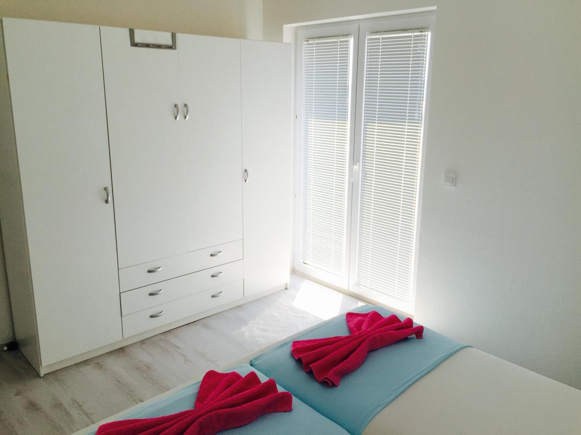 Rooms & Apartments Ana 2 ザダル エクステリア 写真
